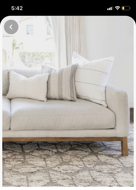 Beige Couch Throw Pillow Ideas, Beige Couch Pillows, Throw Pillow Ideas, Light Gray Couch, Beige Couch, Linen Couch, White Couch, White Couches, Throw Pillows Living Room