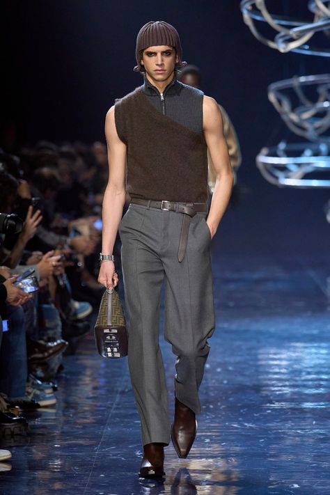 Fall 2023 Menswear, 2023 Menswear Fashion Show, Milan Fashion Week Men, Winter 23, Mens Fashion Week, Mens Luxury Fashion, Menswear Fashion Show, Androgynous Fashion, Runway Trends