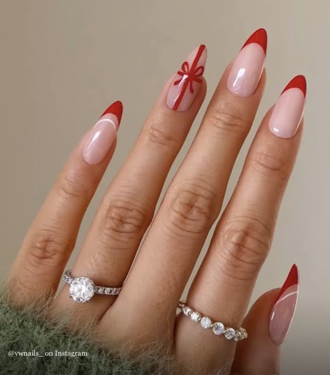 Red Christmas Nails, Christmas Gel Nails, Christmas Nails Acrylic, Xmas Nails, Pretty Acrylic Nails, Best Acrylic Nails, Cute Acrylic Nails, Holiday Nails, Trendy Nails