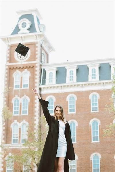 Wvu Graduation Pictures, Twu Graduation Pictures, University Of Arkansas Senior Pictures, University Grad Photos, Indiana University Graduation, University Photos, College Grad Pictures, Grad Picture Ideas, College Grad Photos