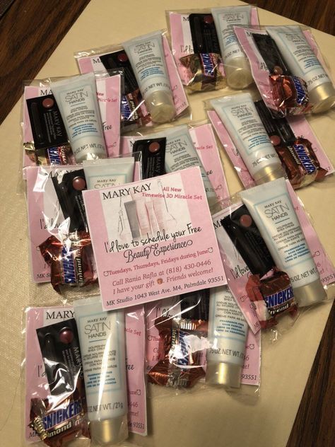 Mary Kay samples Mary Kay Home Office Ideas, Mary Kay Swag Bag Ideas, Nail Care Goodie Bags, Mary Kay Goodie Bags, Makeup Goodie Bags Ideas, Mary Kay Sample Bags Ideas, Mary Kay Booking, Mary Kay Organization, Mary Kay Display