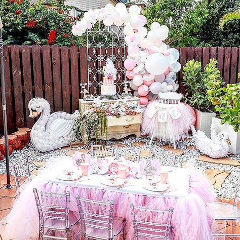 A delicate pink Swan Soiree to celebrate Alexa's First Birthday💕 Swan Lake Birthday Party, Swan Soiree, Lake Birthday Party, Fairy Tea Party, Swan Birthday, Swan Party, Lake Birthday, Girly Party Ideas, Swan Baby Shower