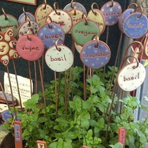 Handmade Garden Art, Herb Garden Markers, Garden Plant Markers, Herb Labels, Herb Markers, Garden Marker, Garden Labels, Plant Stakes, Air Dry Clay Projects