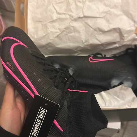 Pink Custom Swoosh Cleats Black Cleats Soccer, Custom Nike Cleats, Pink Softball Cleats, Pink Cleats Soccer, Softball Wishlist, Cute Soccer Cleats, Pink Football Cleats, Soccer Cleats Women, Pink Cleats