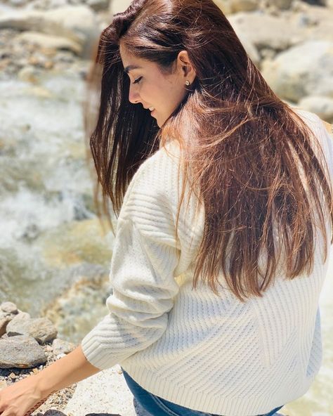 Maya Ali Pics, Northern Areas Of Pakistan, Maya Ali, Stylish Photo Pose, Fashion Photography Poses, Model Poses Photography, Portrait Photography Poses, Photography Poses Women, Photo Pose