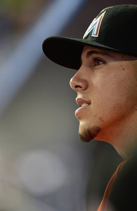 Jose Fernandez . Miami Marlins <3 Jose Benavidez Jr, Florida Sports Teams, Marlins Baseball, Jose Fernandez, Boy Box, Baseball Stuff, Baseball Pictures, Baseball Boys, Baseball Baby