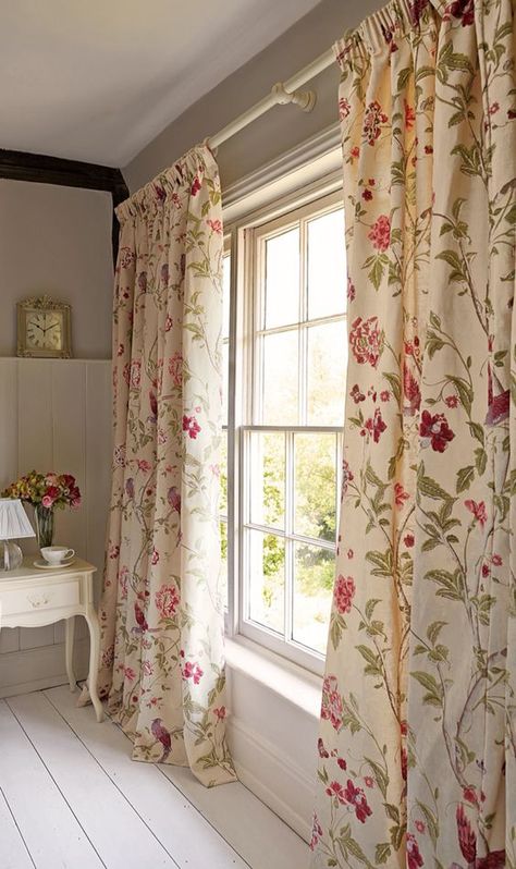 Laura Ashley Curtains, Cottage Curtains, Pretty Living Room, Taupe Walls, Interior Design Per La Casa, Victorian Bathroom, House Blinds, Curtains Living, Cottage Interiors