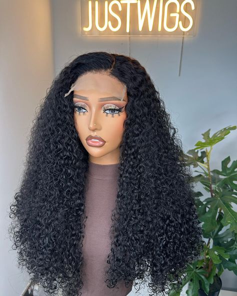 Big black curly>> 24 inches hair paired with 5x5 closure Wig price: £230 Available for next day delivery! 🇬🇧 Link to shop in bio! Www.Justwigs.online 5x5 Closure Wig, Frontal Wig Hairstyles, Black Curly, Curly Hair Wig, Curly Wig, Closure Wig, Stylish Hair, Curly Wigs, Afro Hairstyles