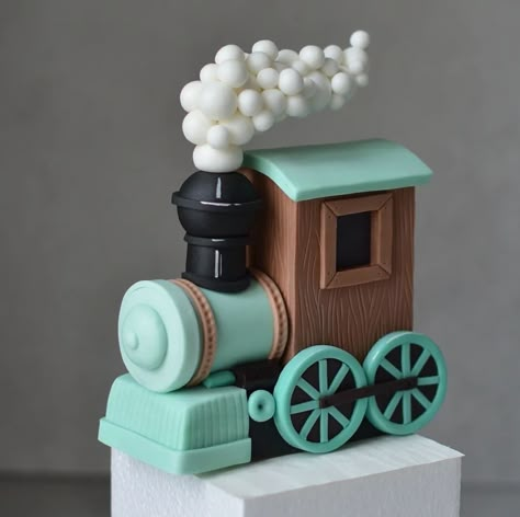 Clay Train, Fondant Train, Boy Christening Cake, Cake Artwork, Barbie Dress Cake, Christening Cake Boy, Fondant Figures Tutorial, Train Cake, Fondant Animals