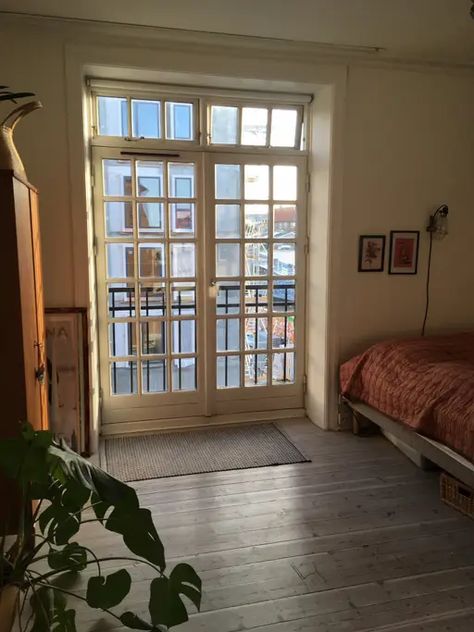 Denmark Apartment Aesthetic, Denmark Apartment Copenhagen, Apartment In Copenhagen, Copenhagen Apartment Aesthetic, Copenhagen Appartement, Copenhagen Room Aesthetic, Denmark Apartment, Copenhagen Interior Design, French Balconies