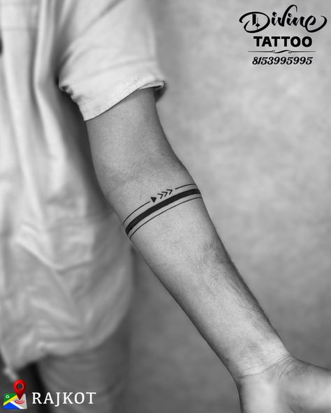 Forearm Bracelet Tattoo For Men, Arm Ring Tattoo Men, Armband Tattoo Mann, Band Tattoo Designs For Men, Arm Band Tattoos For Men, Bracelet Tattoo For Man, First Time Tattoos, Band Tattoos For Men, Tattoo Band