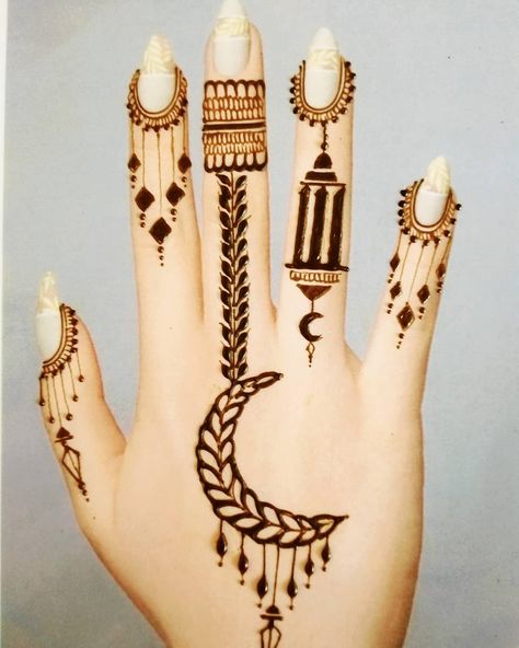 Ramadhan Henna Designs, Ramdan Mehndi Design, Eid Mehndi Designs Simple, Ramadan Henna Designs, Henna Easy, Ramadan Henna, Eid Mehndi, Henna Designs For Kids, Tato Henna