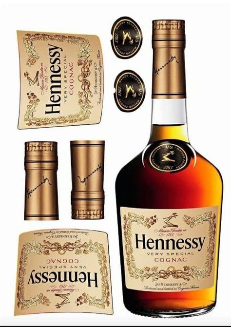 Hennessy Label, Tequila Cake, Hennessy Cake, Hennessy Very Special Cognac, Liquor Cake, Alcohol Cake, Cake Designs For Girl, Geometric Cake, Fondant Cake Designs