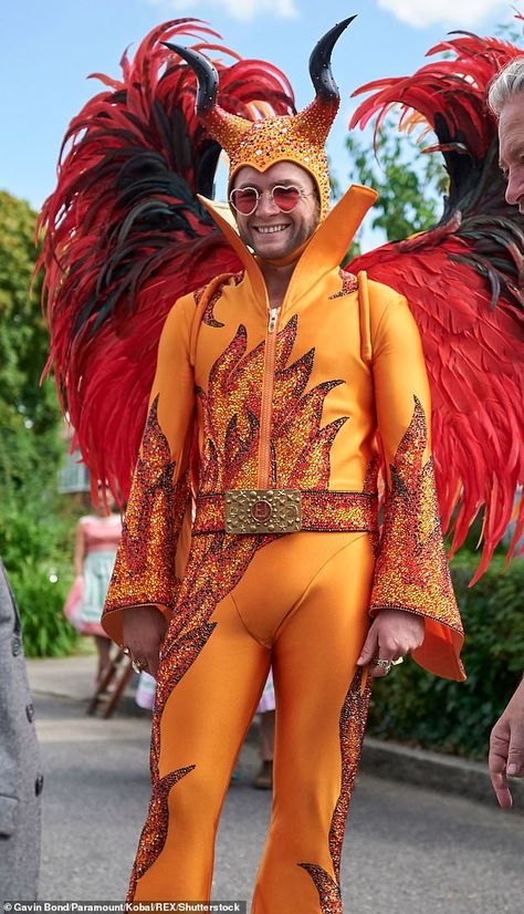 Elton John Orange Costume, Elton John Feather Costume, Elton John Rocket Man Costume, Rocketman Costumes, Rocketman Outfits, Elton John Fancy Dress, Elton John Fashion, Elton John Outfits, Drag King Outfits