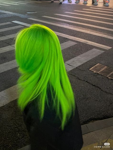 Lime Hair Color, Toxic Green Hair, Neon Green Hair Color, Green Hair Aesthetic, Character Art Cartoon, Bright Green Hair, Light Green Hair, Lime Hair, Green Hairstyles