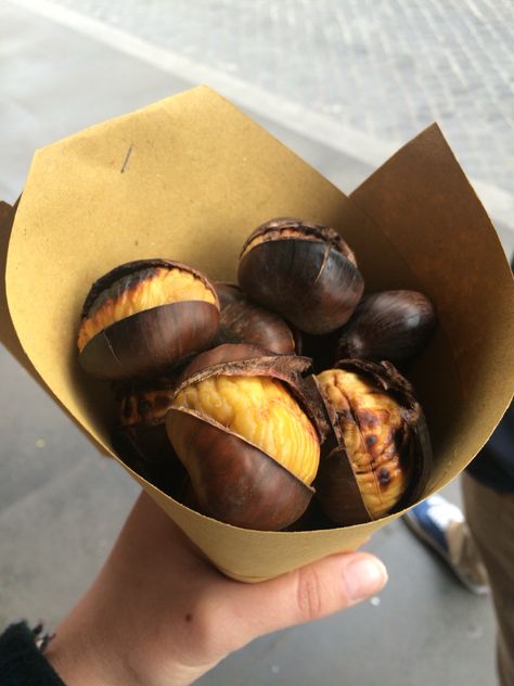 Chestnut Aesthetic, Roasted Chestnuts, Food Is Fuel, Chestnut, Food Lover, Nom Nom, Good Food, Food And Drink, Healthy Recipes