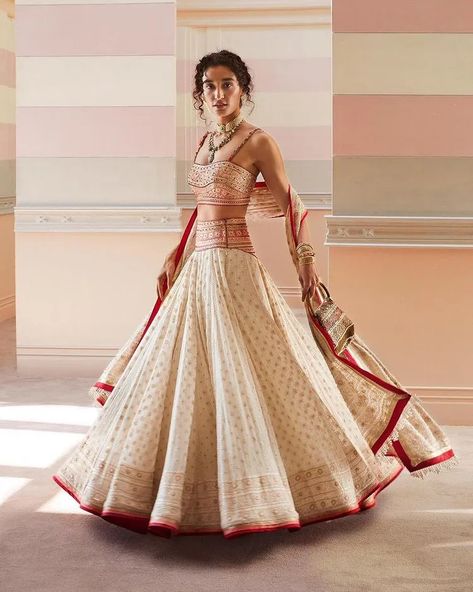 Tarun Tahiliani’s Spring Summer Collection Is Perfect For Weddings Sheer Blouse Designs, Chikankari Lehenga, Indian Outfits Lehenga, Lehenga Blouse Designs, Wedding Festivities, Bridal Lehenga Red, Traditional Indian Outfits, Indian Bridal Dress, Summer Wedding Outfits