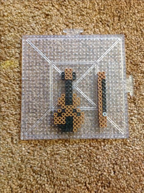 Violin Pearler Beads Violin Perler Beads, Pearler Beads Ideas Aesthetic, Melt Beads Patterns, Hamma Beads Ideas, Easy Perler Beads Ideas, Aqua Beads, Fuse Bead Patterns, Hama Beads Design, Perler Crafts