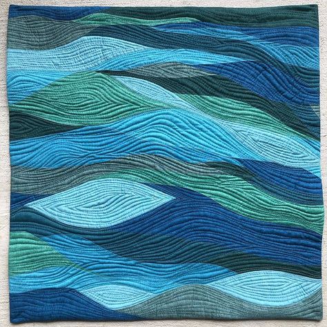 Ocean Quilt, Improv Quilting, Landscape Art Quilts, Blue Bonnet, Ocean Backgrounds, Fiber Art Quilts, Art Exhibits, Thread Art, Contemporary Quilts