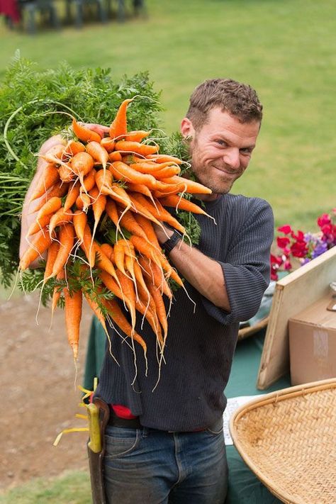 Carrot Patch, Life On The Farm, Farm Garden, Farm To Table, Down On The Farm, Country Farm, Fruit And Veg, Country Gardening, Edible Garden