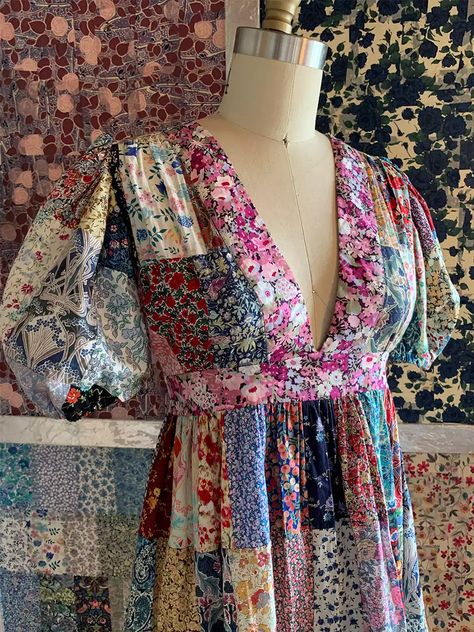 Our Liberty Fabrics Makers: Michelle Kim Ropa Upcycling, Patchwork Clothes, Quilted Clothes, Estilo Hippie, Upcycled Fashion, Recycle Clothes, Patchwork Dress, Refashion Clothes, Liberty Fabric