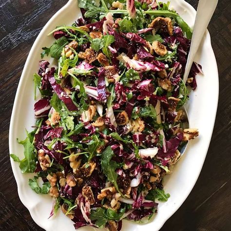 Radicchio arugula salad dried figs honey lemon dressing #glutenfreerecipes www.healthygffamily.com Salad Starters, Fig Salad, Arugula Salad Recipes, Gluten Free Spaghetti, Radicchio Salad, Sesame Dressing, Fig Recipes, Salad Spinner, Dried Figs