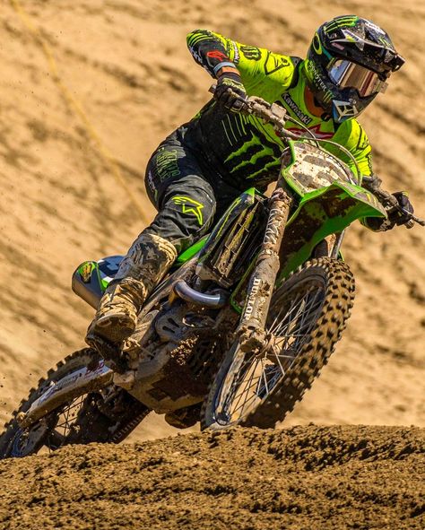 Dirt Bike Helmets Design, Tom Cruise Haircut, Cactus Jack Wallpaper, Jeremy Mcgrath, Motocross Photography, Cross Motorcycle, Supermoto Bikes, Eli Tomac, Fox Motocross