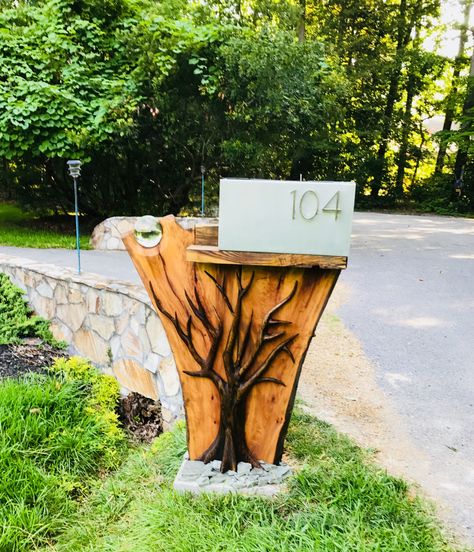 Beach Tree, Carved Tree, Mailbox Ideas, Mailbox Design, Glow Green, Tree Carving, Custom Carved, Aluminum Sheet, Mail Delivery