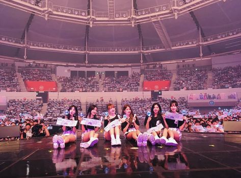 Gfriend Concert, Gfriend Sowon, Buddy Love, G Friend, Girl Online, I Love You All, Twitter Update, Film Aesthetic, Love You All