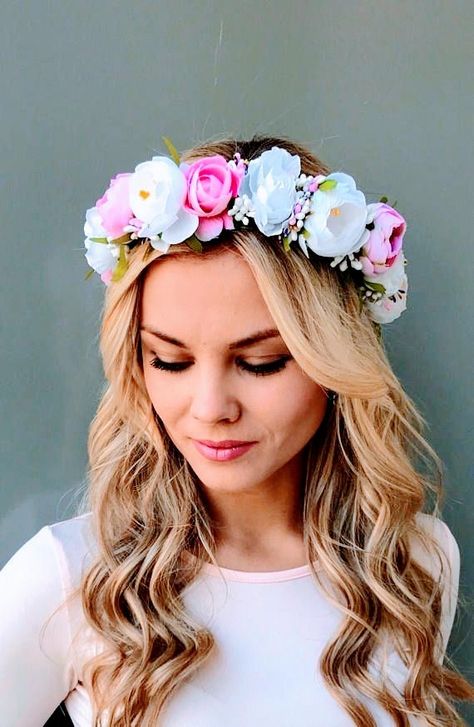 White Rose Flower Crown, Flower Crown White, Wedding Floral Crown, Flower Head Wreaths, Flower Headband Wedding, Flower Crown Bridesmaid, Flower Jewelry Designs, Flower Headpiece Wedding, Săpunuri Handmade