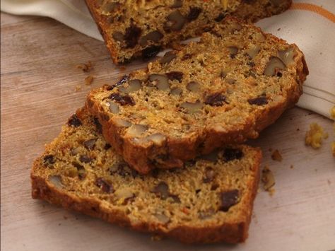 Harvest Bread Carrot Loaf, Molasses Bread, Harvest Bread, Pan Integral, Fruit Bread, Cake Photo, Nut Bread, Delicious Bread, Easter Weekend