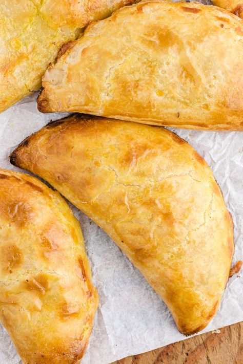 Chicken Pot Pie Roll Up, Chicken Pot Pie Hand Pies Easy, Chicken Hand Pies Puff Pastries, Chicken Pot Pie Burrito, Chicken Pot Pie Empanadas, Chicken Pot Pie Empanadas Recipe, Hand Chicken Pot Pies, Handheld Chicken Pot Pie, Homemade Pot Pies