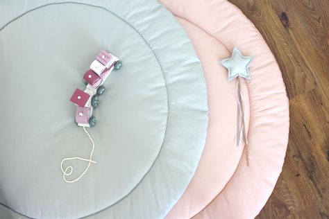 Round Nursery Rug, Round Play Mat, Baby Activity Mat, Padded Play Mat, Baby Cot Bedding, Floor Mattress, Soft Floor, Diy Bebe, Mattress On Floor