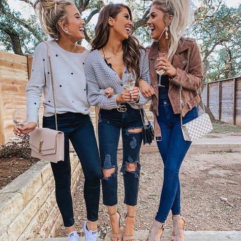 Clearly have a type... white wine && blondies 🍷💕 winery day with all my fav babes @champagneandchanel @livingmybeststyle! Find details link in my bio http://liketk.it/2zqLu @liketoknow.it #liketkit #LTKunder100 #LTKstyletip #LTKshoecrush #LTKsalealert Brewery Outfit Winter, Vineyard Outfit Spring, Vegas Outfit Ideas Winter, Wine Festival Outfit, Wine Country Outfit, Vegas Day Outfit, Wine Tour Outfit, Katy Roach, Napa Outfit