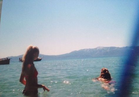 Boat Friends, Aesthetic Mountains, Mountains Aesthetic, Aesthetic Quote, Water Sea, Disposable Camera, Summer Feeling, Summer Dream, Film Aesthetic