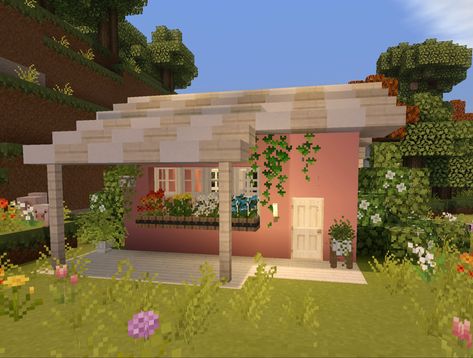 Cute And Simple Minecraft Houses, Cute Minecraft Park Ideas, Rumah Aesthetic Minecraft, Cute Builds Minecraft, Casa Minecraft Aesthetic, Minecraft Houses Aesthetic, Minecraft Flower Garden, Cute Minecraft Builds, Casa Minecraft