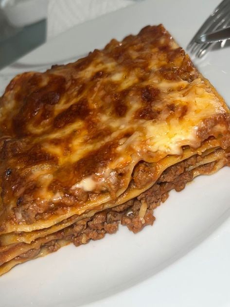 Carbonara Lasagne, Lasagne Aesthetic, Lasagna Aesthetic, Lazania Recipe, Lasagna From Scratch, Homemade Lasagne, Making Lasagna, The Best Lasagna, Best Lasagna