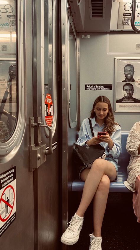 #subway #outfit #outfitideas #aesthetic #shirt Sitting On Subway, People In Subway, Subway Outfit, People On The Subway, Sketchbook People, Train Seat, Background Practice, Seated Poses, Reaching For The Sky