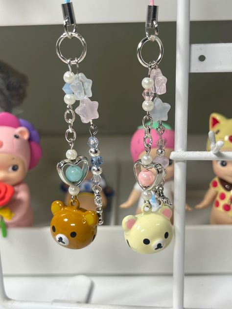 Backpack Keychains Aesthetic, Phone Strap Ideas, Matching Phone Charms, Dark And Light Academia Aesthetic, Kawaii Phone Charm, Rilakkuma Korilakkuma, Pink Academia, Matching Keychain, Phone Straps