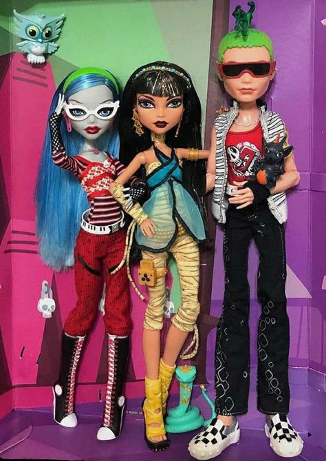 Monster High Dolls 2000s, Monster High Collection, Monster High Toys, Monster High Boys, Mh Dolls, Original Monster, Arte Monster High, Monster High Pictures, Moster High