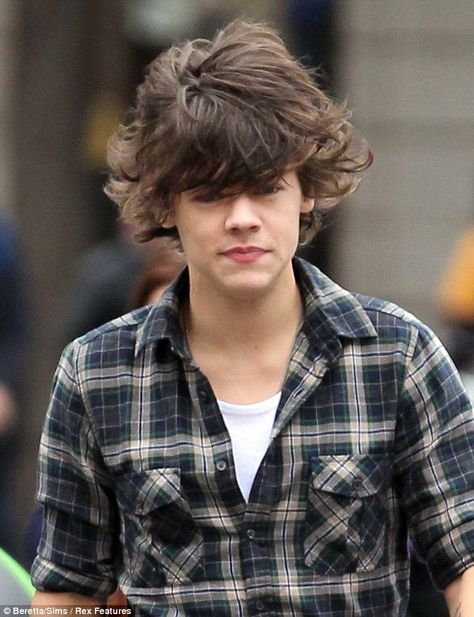 The Wind, Harry Styles, In London, Walking, London, Hair