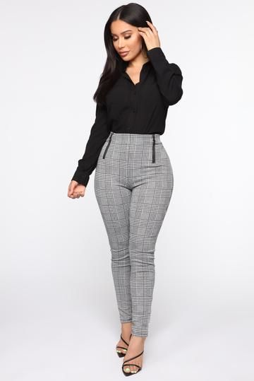 Fashionable Work Outfit, Fashion Nova Outfits, High Rise Pants, Work Outfits Women, Black White Fashion, Professional Outfits, Business Casual Outfits, Work Attire, Business Outfits