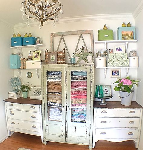 D.D.'s Cottage and Design: My Home Office Reveal--One Room Challenge Victorian Craft Room, Shabby Chic Office Ideas Workspaces, Craft Room Vintage Style, Vintage Style Craft Room, Cottage Core Craft Room, Cottage Craft Room, Cricut Office Space Shabby Chic, Cozy Hobby Room, Craft Room Cross Stitch Patterns