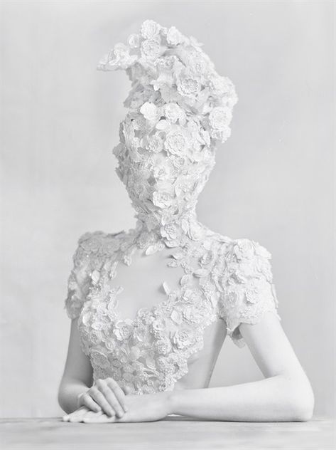 Kiki Xue | Vogue Italia Dress Fashion Photography, Fashion Installation, Alfred Stieglitz, Art Series, Shades Of White, White Photo, White Wallpaper, White Aesthetic, White Art