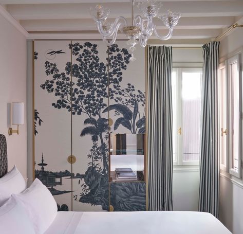 Violino d'Oro - Venice - IKSEL Residence Lobby, Bed Story, Venice Hotels, Hotel Indigo, Bedroom Color Schemes, Conde Nast Traveler, Grand Tour, Apartment Inspiration, Decorative Panels