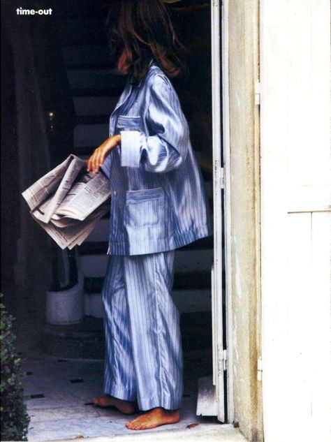 Susan Holmes, Grace Coddington, Pajamas Aesthetic, Fashion Gone Rouge, Pajama Outfit, Vintage Pajamas, Silk Clothes, Ellen Von Unwerth, Vogue Us