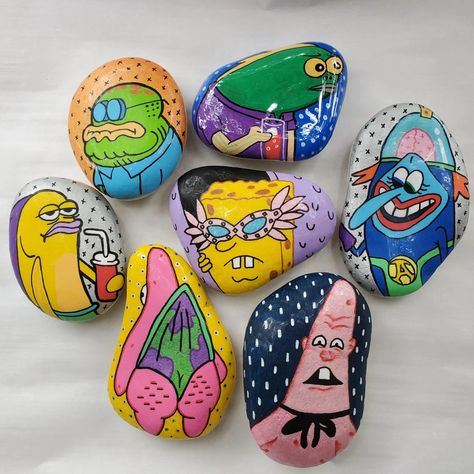 (1) Check out these spongebob rocks I painted. : spongebob Spongebob Rock Painting, House Rock Painting, Gary Spongebob, Spongebob House, Things To Paint On Rocks, Spongebob Characters, Fall Backgrounds Iphone, Work Vision Board, Cd Painting