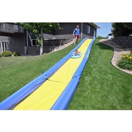 Backyard Slip And Slide, Water Slides Backyard, Field Day Games, Slip N Slide, Water Shoot, Inflatable Slide, Ideas Backyard, Lake Water, Sports Day