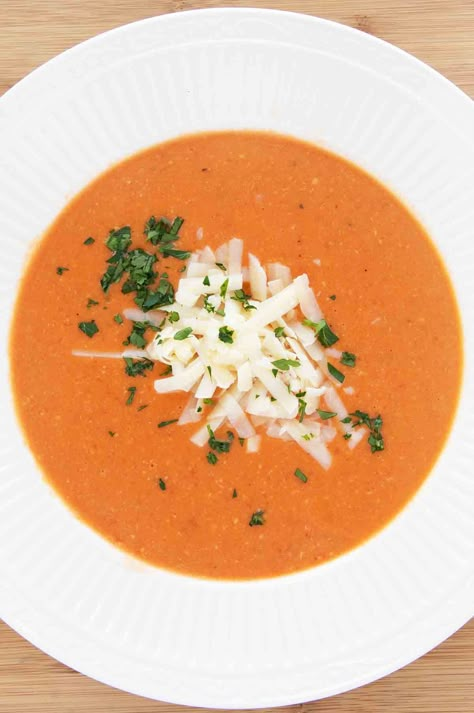 Creamy Tomato Bisque Recipe Paleo Tomato Soup, Tomato Bisque Recipe, Easy Broccoli Cheddar Soup, Tomato Soups, Tomatoe Soup, Tomato Bisque Soup, Bisque Soup Recipes, Best Tomato Soup, Slow Cooker Easy