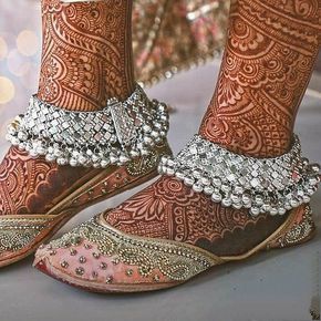 Designer silver anklets Silver Payal Design, Payal Design, Payal Designs Silver, भारतीय दुल्हन संबंधी, Bridal Foot Jewelry, Silver Anklets Designs, Anklets Indian, Bridal Anklet, Anklet Designs